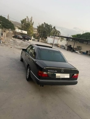 Mercedes 300 E 24 model 1992 — 3