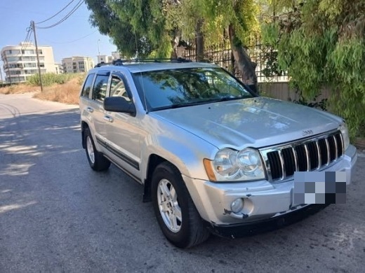 Jeep Cherokee 2005 — 2