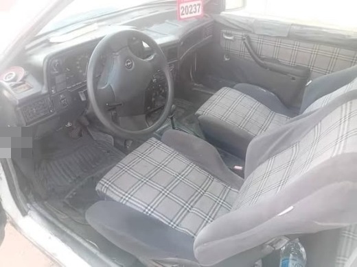 Opel Kadett 1988 — 2