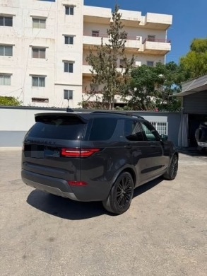 Land Rover Discovery LR5 HSE Luxury 2018 — 3