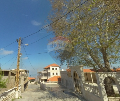 R9-3990 Land for Sale in Zgharta Ghrine Danniyeh | 3,542 m²أرض للبيع في زغرتغرين الضنية | 3,542 م²