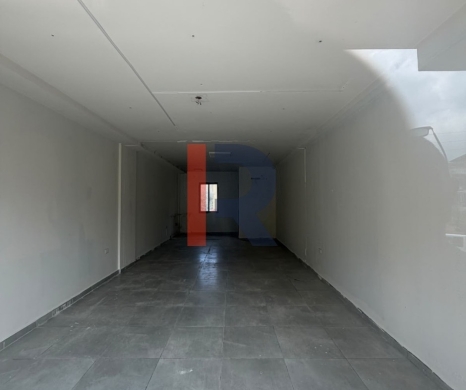 R9-3987 Shop for Rent in Nakhleh El Mazar Koura | 49 m² | Prime Commercial Location