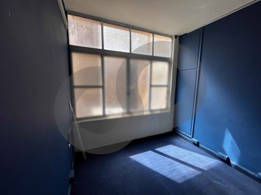 OFFICE/PRIME LOCATION/Mar Elias Main Street/BEIRUT/مار إلياس/ high visibility and easy ac… — 2
