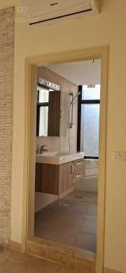 شقة فاخرة للبيع في الحمرا 260م | Luxury 260m Apartment for Sale in Hamra — 3