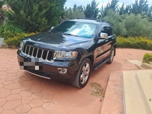 Jeep Cherokee 2011 Hemi Limited V8 — 5
