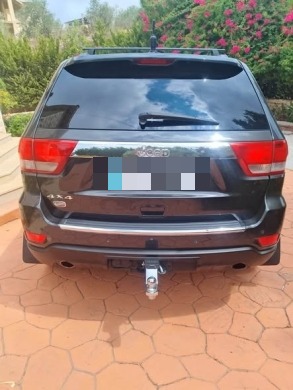 Jeep Cherokee 2011 Hemi Limited V8 — 4