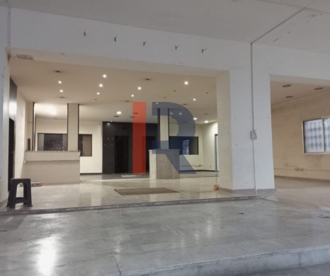 R9-3993 Premium Showroom for Sale in Zgharta | 400 m² | 6 Facades on Main Road — 3