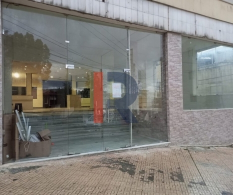 R9-3993 Premium Showroom for Sale in Zgharta | 400 m² | 6 Facades on Main Road — 2