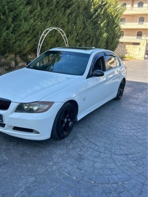 BMW E90 2006