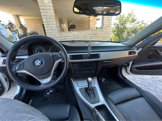 BMW E90 2006 — 2