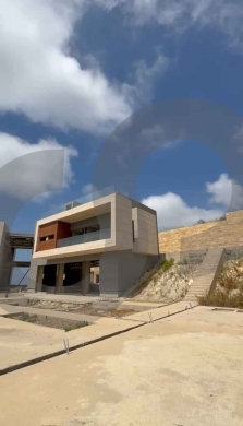 UNFINISHED VILLA/5 MASTER BEDROOMS/INFINITY POOL/UNOBSTRUCTED SEA… — 11