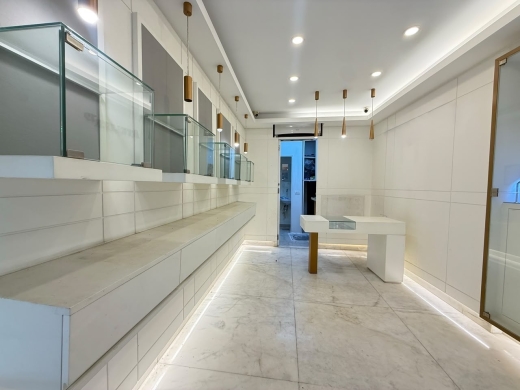 Renovated Shop on Main Street For Rent in Achrafieh, Carré D'or — 3