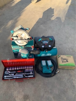 Carpentry and Maintenance Tool Set