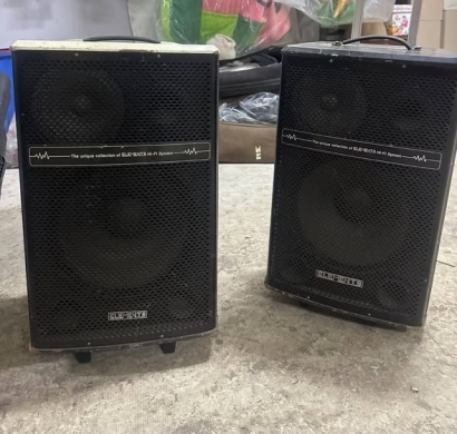 Sound and Lighting Equipment Bundle — 4