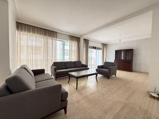 Duplex with Rooftop Terrace For Rent in Achrafieh, Sursock