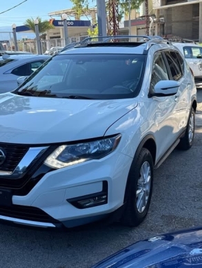 Nissan Rogue SV 4WD 2020 — 3