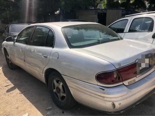 Buick LeSabre 2000 — 3