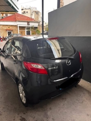 Mazda 2 2010 — 3