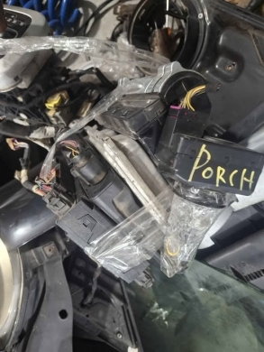 Porsche Cayenne 2004 8 Cylinder Engine Set