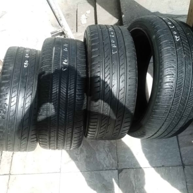 Used Tire Set 235/45/19 — 2