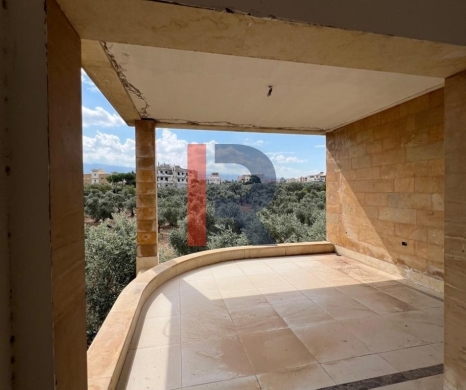 R9-4004 Three Luxury Villas for Sale in Bsarma Koura | 2,424 m² Land | 30/60 Zoning — 4