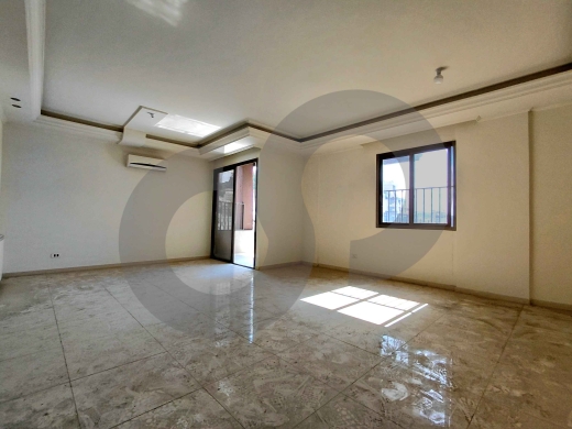 Luxurious and fully decorated/ well-maintained building/sea, mountain, and city… — 3
