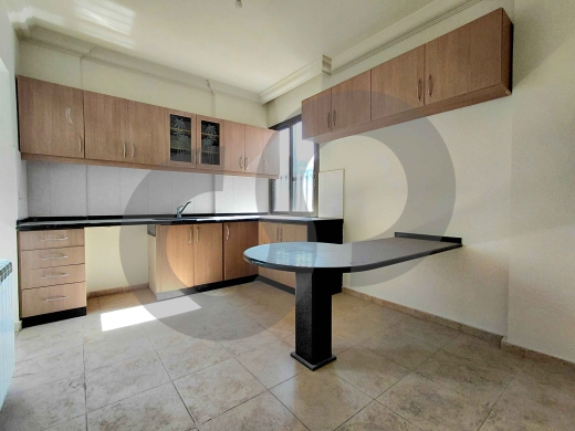 Luxurious and fully decorated/ well-maintained building/sea, mountain, and city… — 5