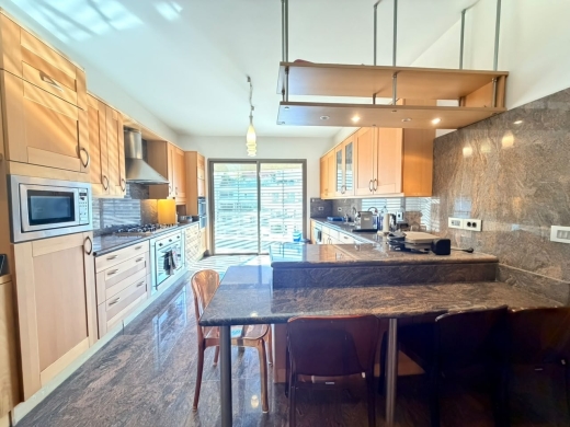 Elegant & Bright Apartment For Rent in Achrafieh, Sursock — 10