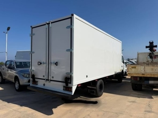 Mitsubishi Fuso Canter 2025 — 2