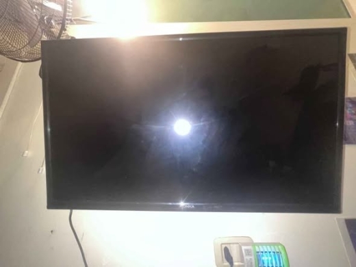 Konka 32 inch TV — 2
