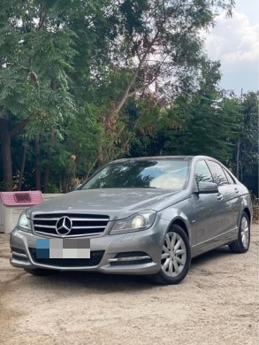 Mercedes-Benz C200 Avantgarde 2012