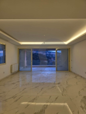 highly prestigious building/ultra-luxurious/panoramic… — 2