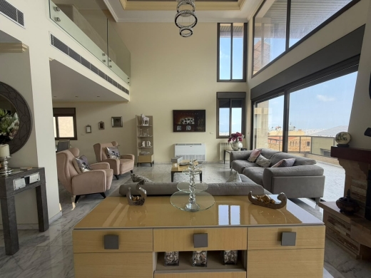 Spacious Apartment with Roof & Terrace For Sale in Baabda — 3
