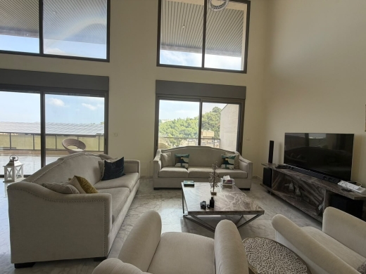 Spacious Apartment with Roof & Terrace For Sale in Baabda — 4