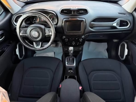 Jeep Renegade Latitude 4WD 2019 — 3