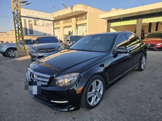 2011 Mercedes-Benz C300 — 2