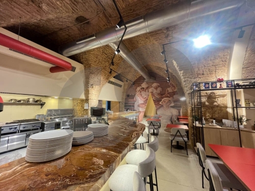 high-traffic area/fully equipped and furnished/ MAR MIKHAEL, BEIRUT/مار مخايل/REF#HJ141618 — 3