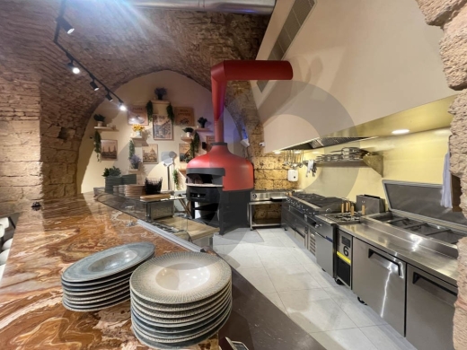 high-traffic area/fully equipped and furnished/ MAR MIKHAEL, BEIRUT/مار مخايل/REF#HJ141618 — 5