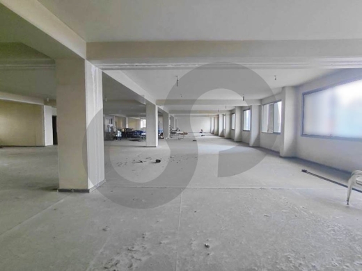 COMMERCIAL SPACE/3rd floor/prime location/excellent opportunity/DORA… — 4