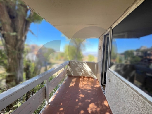 DUPLEX CHALET/mountain view/prime location/chimney /kfardebian,keserouan/كفر دب… — 3
