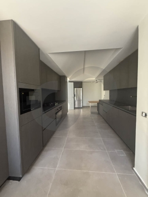 luxurious renovation /good layout/ wanted areas/ bliss,beirut/بليس /REF#HB141603 — 6