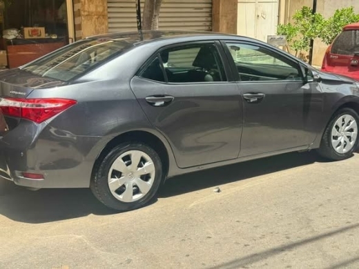 Toyota Corolla 2017 — 4