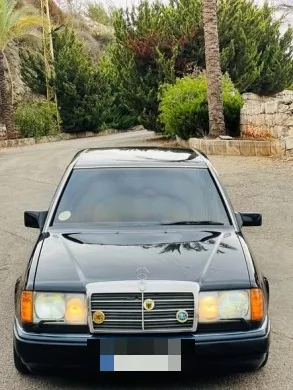Mercedes Benz 230 E W124 Model 1992