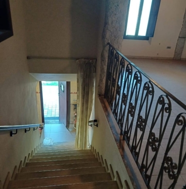 Land with Traditional House For Sale in Prime Location in Bikfaya — 9