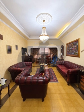 Fully decorated/well-maintained building/prime location/Ras Beirut,beirut/رأس بي… — 5