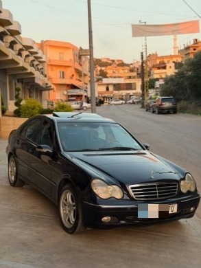 Mercedes-Benz C230 2004