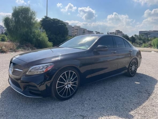 Mercedes-Benz C300 2019 — 2