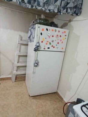 Gas oven and 22ft refrigerator — 2