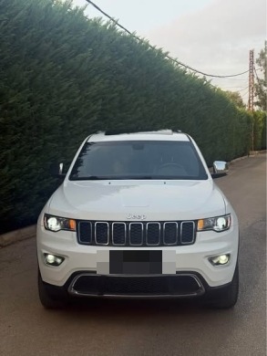 2019 Jeep Grand Cherokee Limited — 3