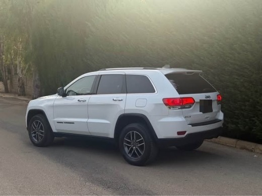 2019 Jeep Grand Cherokee Limited — 5